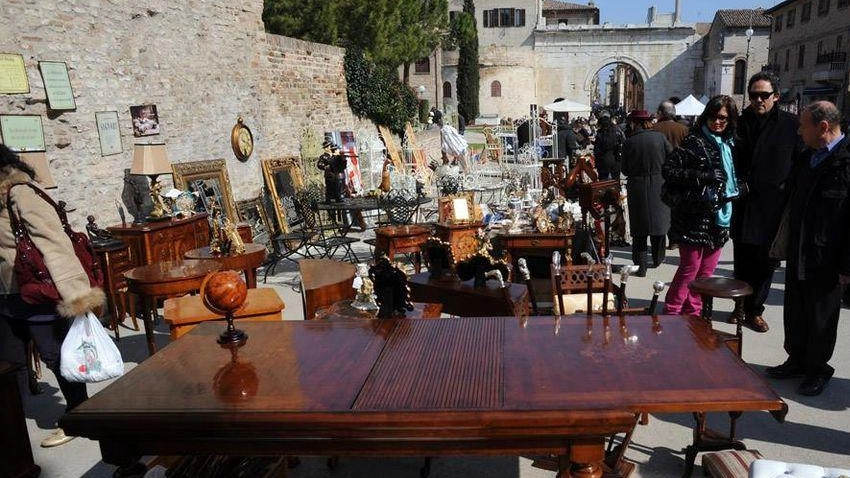 Antiquariato, anche i piccoli diventano mercanti