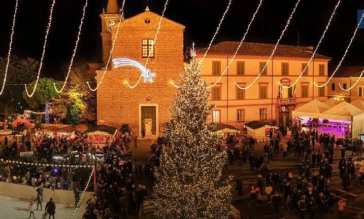 Ruota panoramica a Cervia e installazioni luminose a Milano Marittima: ecco il Natale