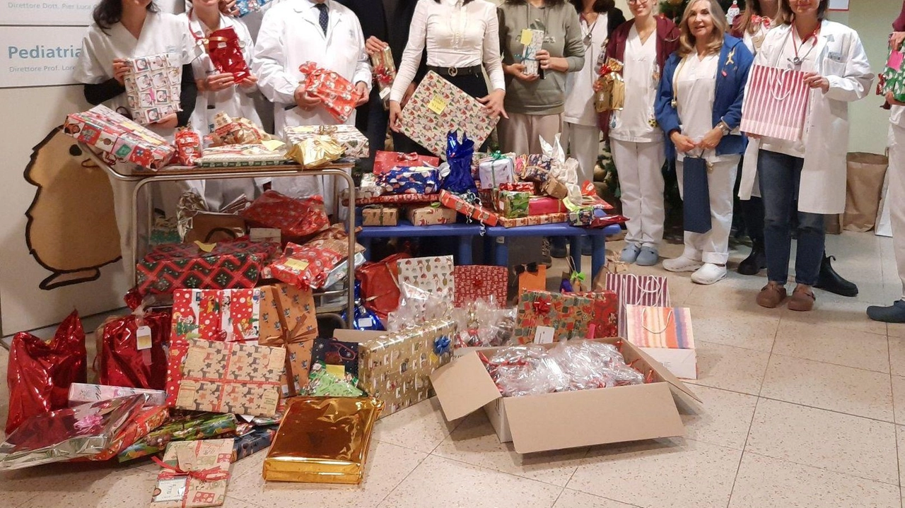 A Natale il reparto di Pediatria e all’Oncoematologia Pediatrica del Policlinico di Modena ha fatto il pieno di solidarietà e...