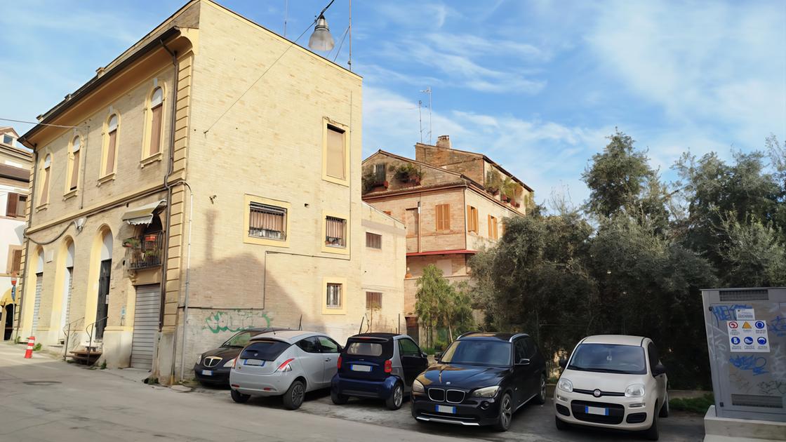 Una ’stazione di posta’ in via Saffi