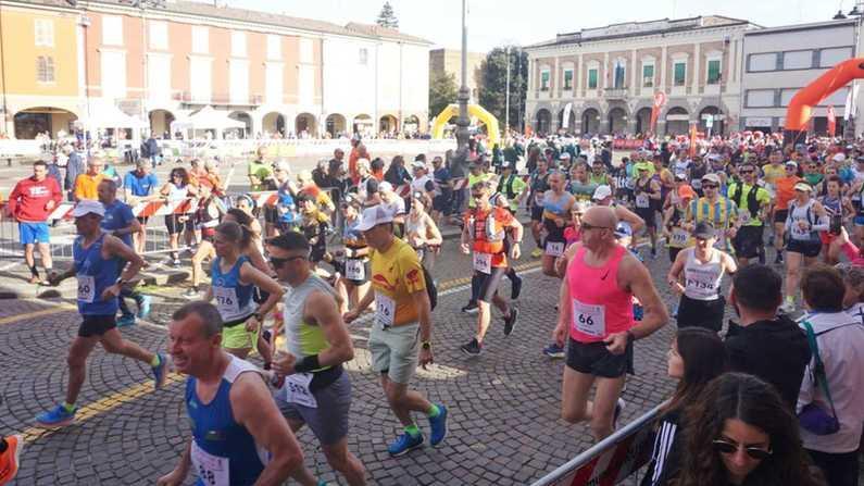 Maratona del Lamone a Russi. Edizione nel segno della solidarietà