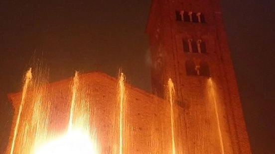 Proseguono gli eventi e spettacoli in piazza San Francesco, sede del Villaggio di Natale gestito da ADVS Fidas Ravenna, i...