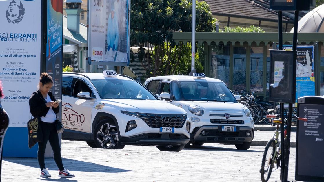 Taxi Ravenna, 6 domande per le nuove licenze: “Auto in servizio entro fine anno. E nei prossimi mesi altri 12 ingressi”