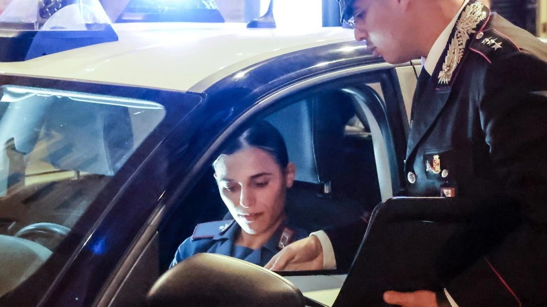 I carabinieri durante i controlli