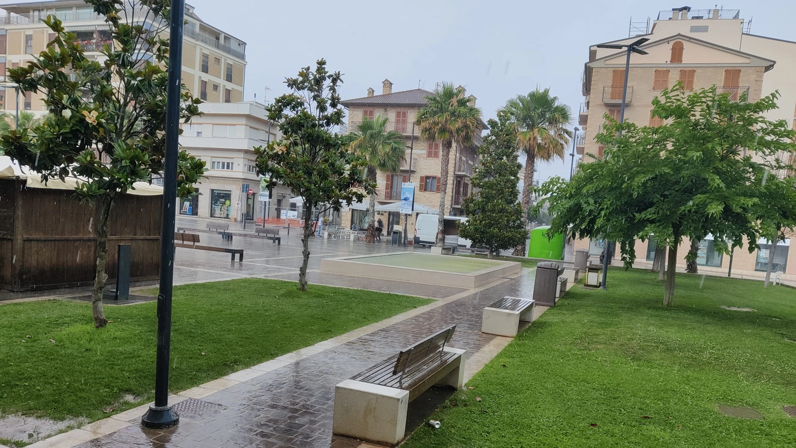 Martedì (11 giugno) mattino piovoso a Porto Sant'Elpidio