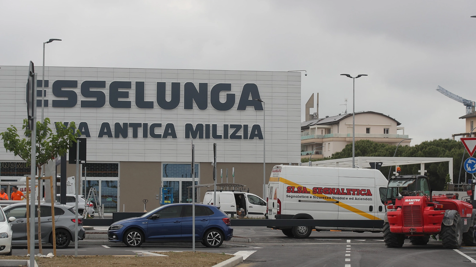 Il nuovo supermarket Esselunga di via Antica Milizia ha una superficie commerciale di 2500 metri quadri