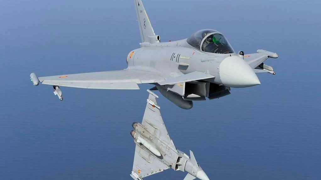 I due caccia Eurofighter si sono alzati in volo dalla base di Grosseto