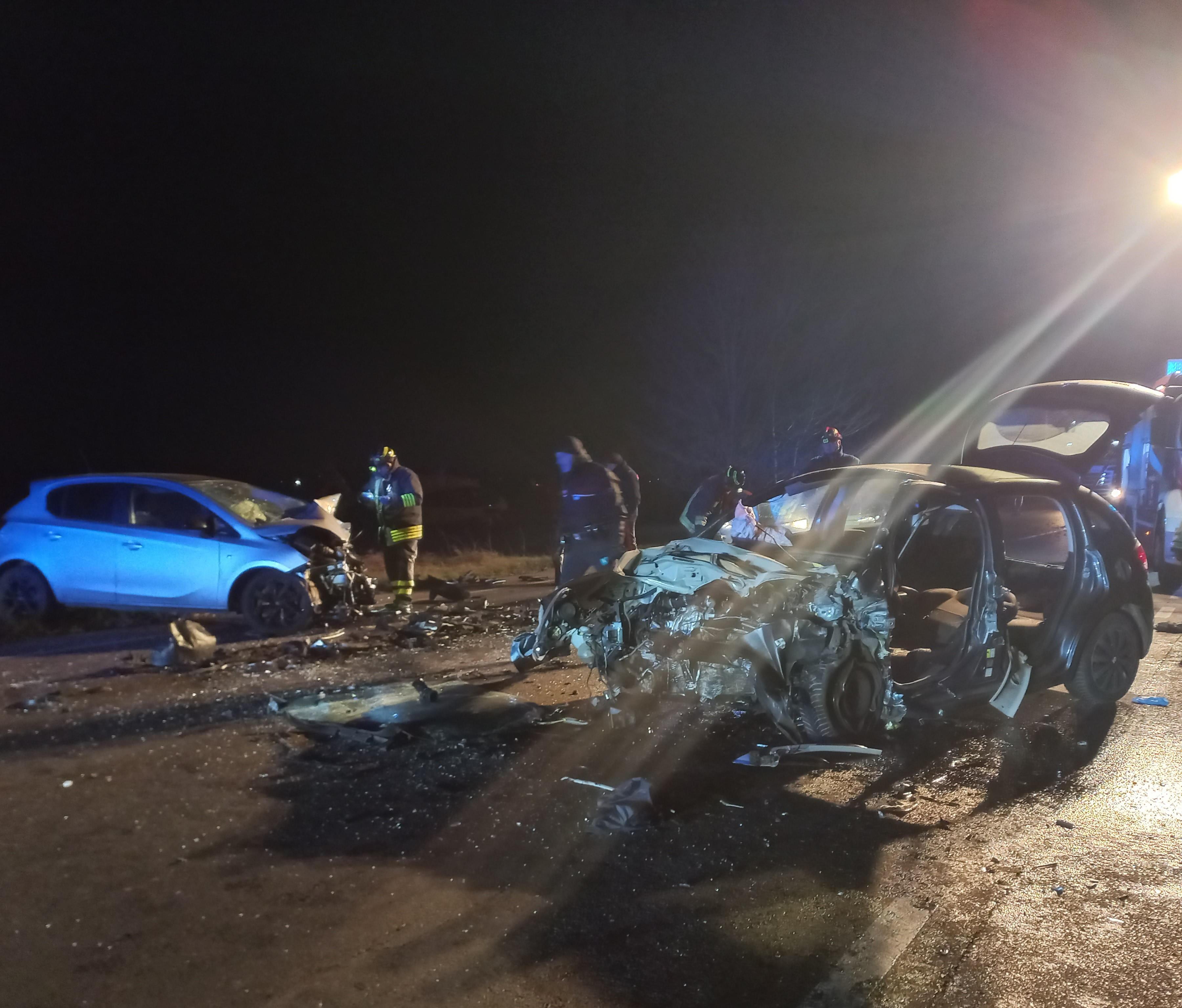 Schianto sulla Cispadana a Boretto, gravi due automobilisti: stavano tornando a casa