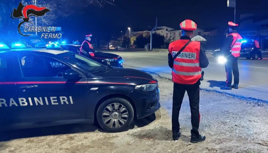 Raffica di furti in casa tra Magliano e Fermo, caccia alla banda