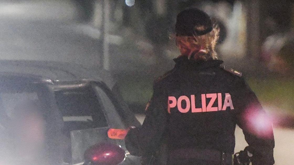 Trovati con mezzo etto di droga. Due diciottenni finiscono nei guai