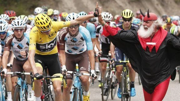 Passa il Tour de France, chiude il lungomare