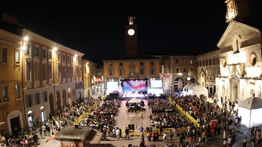 La quarta edizione della kermesse da venerdì 6 settembre fino a domenica 8 tra eventi, mostre e dibattiti in centro storico, con protagonisti d’eccezione dal mondo della cultura e dello spettacolo. Dalla staffetta partigiana Sami M. H. Alajrami agli scrittori Djarah Kan e Bernardo Zannoni, fino alla chiusura clou con Piero Pelù: tutti gli appuntamenti