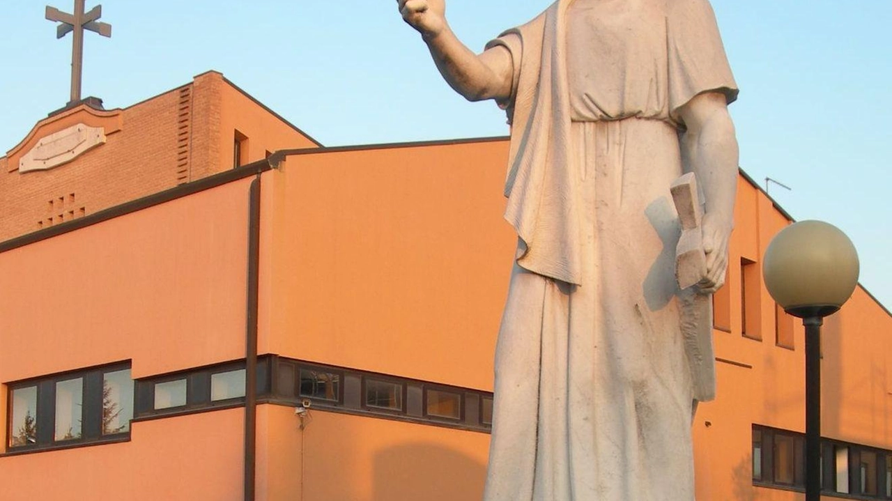 Zola Predosa dedica un parco a don Albino Bardellini, parroco amato e costruttore della chiesa di San Tomaso. Un progetto che si realizza grazie alla collaborazione con l'azienda Felsineo, arricchendo la comunità e onorando la memoria del sacerdote.