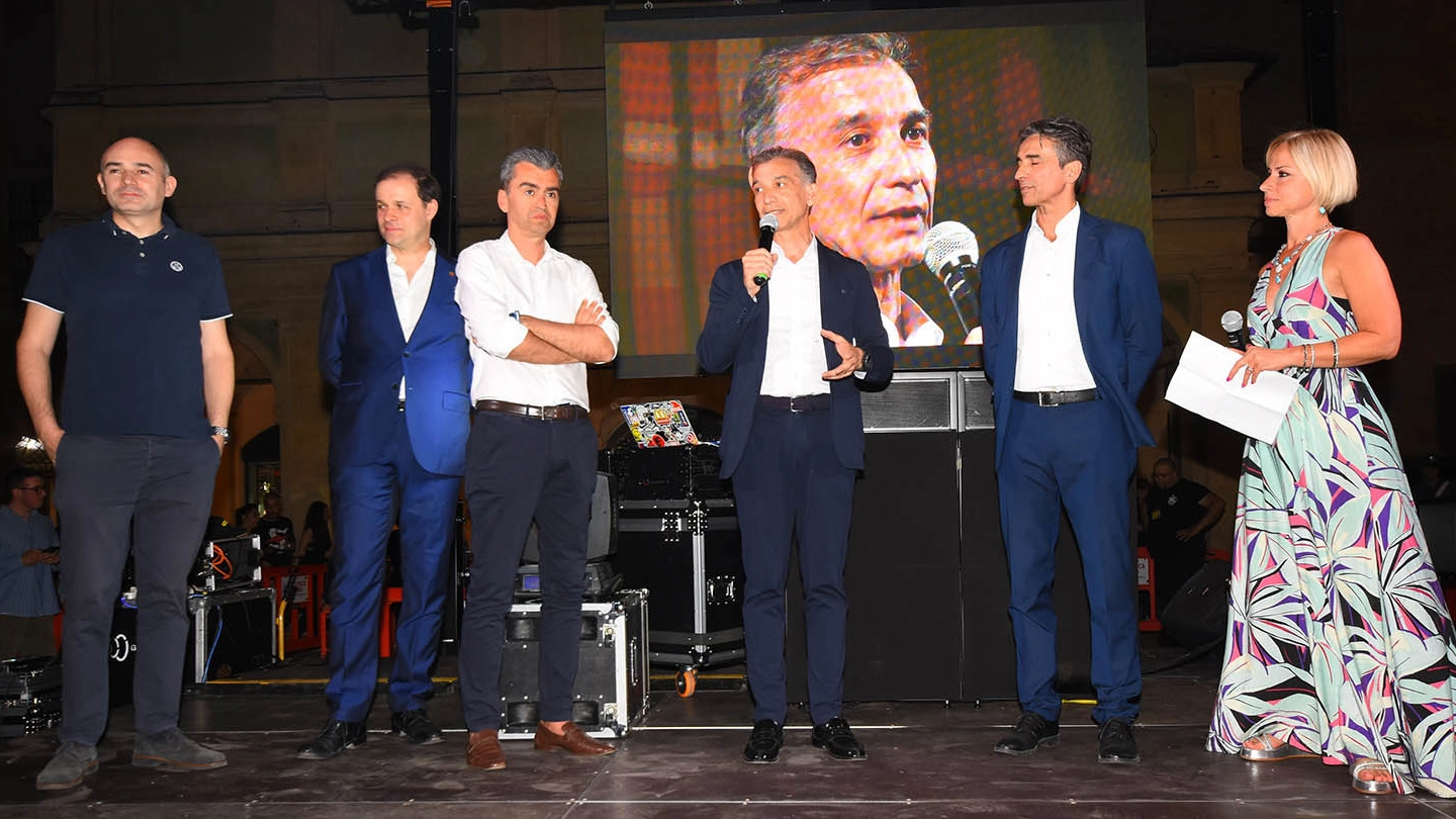 Giovanni Tarquini, alla guida della coalizione  di centrodestra,  con i coordinatori  dei partiti a sostegno