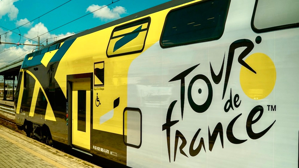 Bologna, arriva il treno in omaggio al Tour de France, che per la prima volta passerà dall'Emilia-Romagna