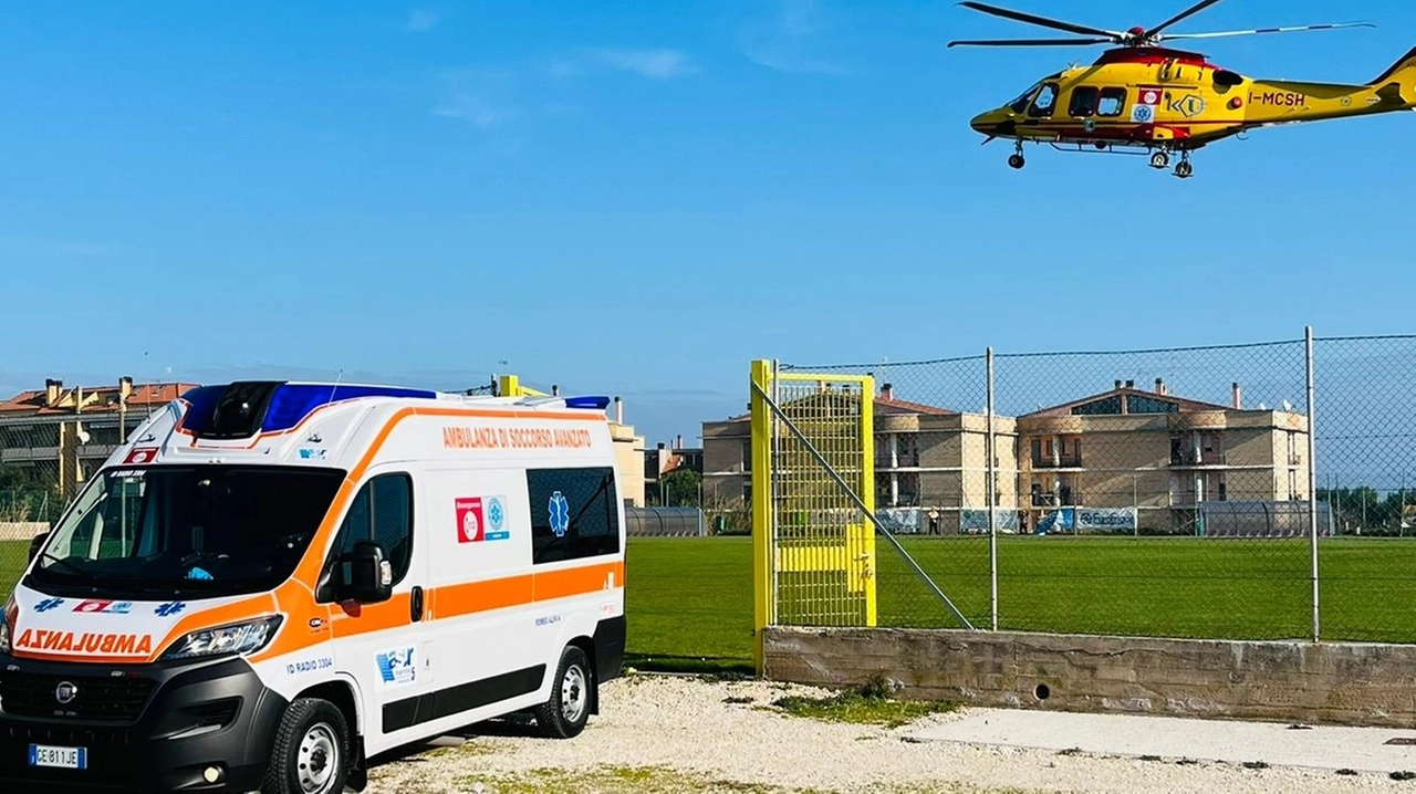 Un 25enne di Trecastelli ha avuto un brutto incidente in moto a Cingoli, finendo in eliambulanza ad Ancona. Fortunatamente, le sue condizioni sono meno gravi del previsto.