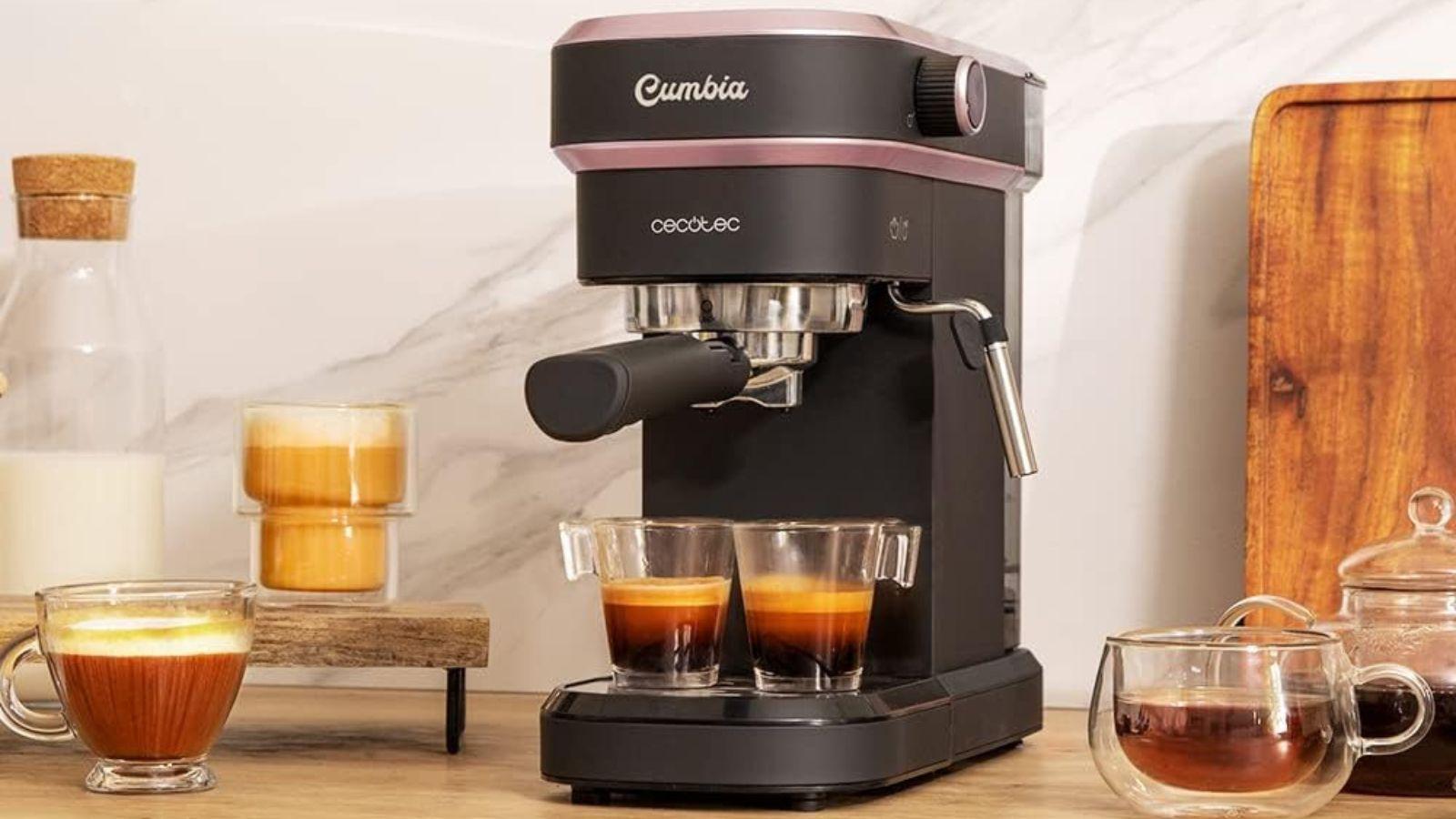 Espresso perfetto e cappuccini cremosi con la macchina del caffè Cecotec in OFFERTA AMAZON