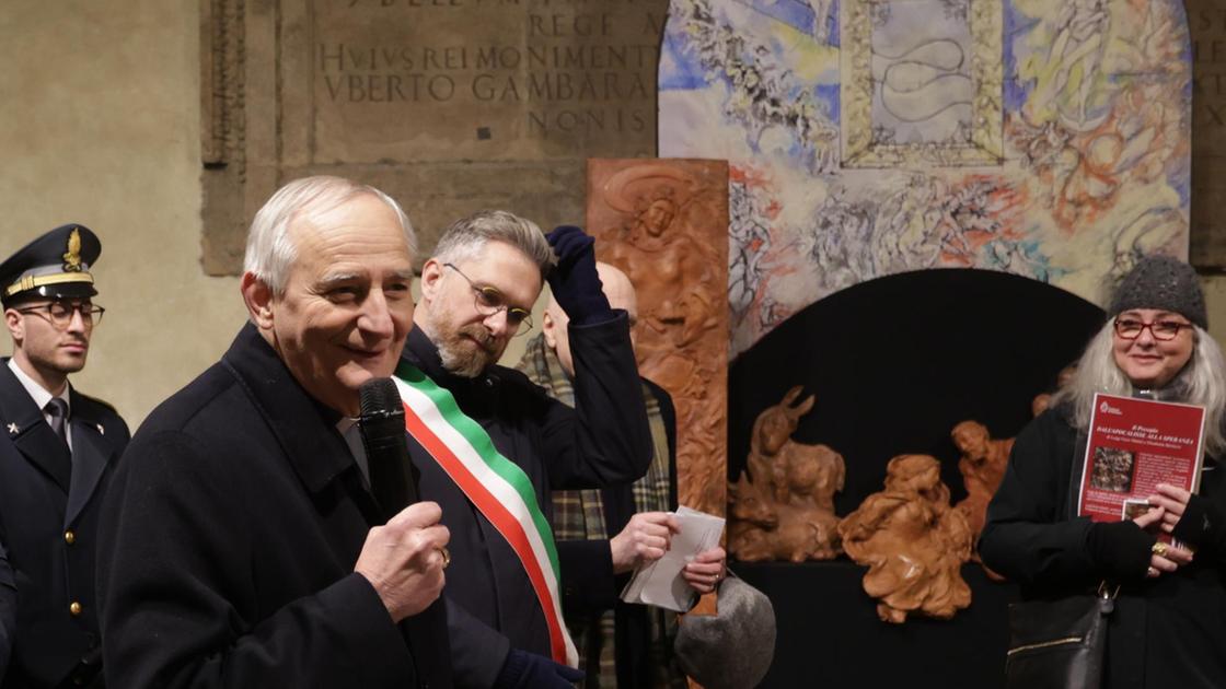 Ecco il presepe a palazzo D’Accursio: "Nel segno della pace"