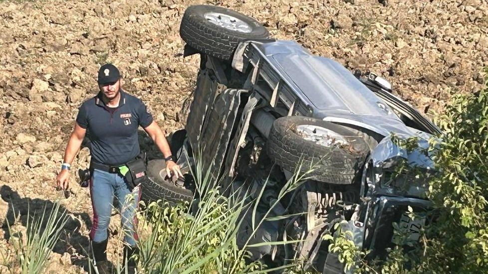 La Pajero del pensionato tamponata da una Bmw condotta da un 51enne, che rischia la sospensione della patente per velocità eccessiva