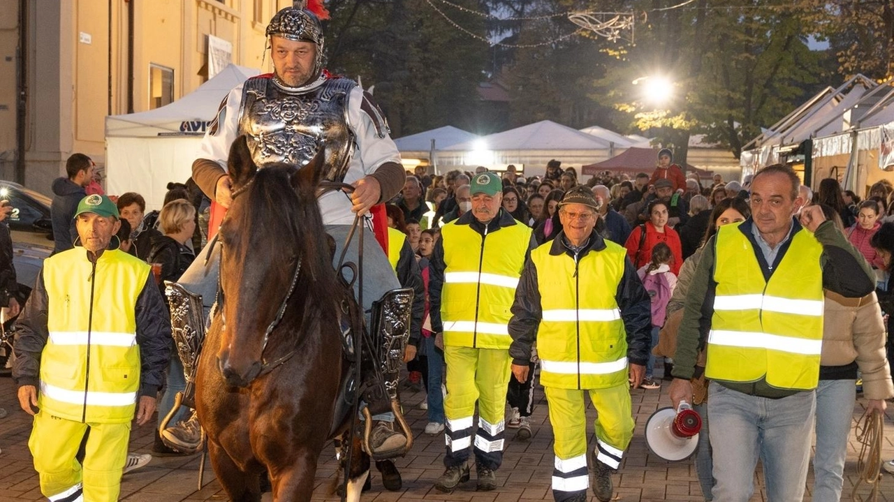 La tradizionale sfilata di San Martino a cavallo, con partenza da piazza del Popolo a Casalecchio di Reno (Bo)