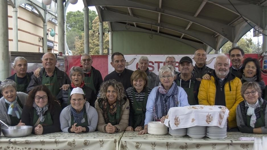 Fervono i preparativi all’Osteria delle tradizioni. Oggi parte la Fiera di San Martino