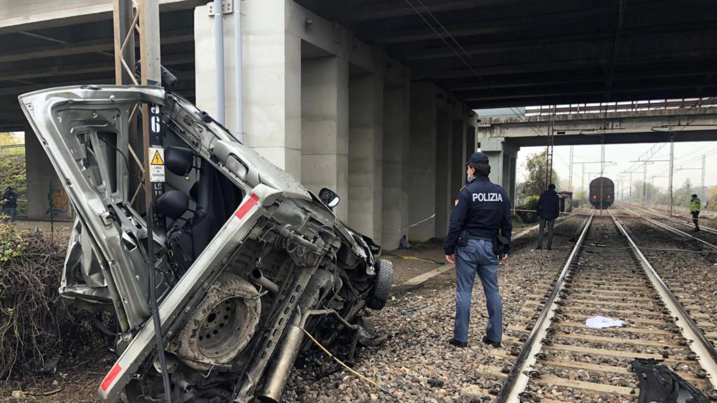 Successe a Ponte Taro, nei pressi di Parma, il 18 novembre 2021. Il conducente 57enne è accusato di omicidio stradale: la pena, di 2 anni e 6 mesi, consisterà in lavori socialmente utili. Niente patente per due anni