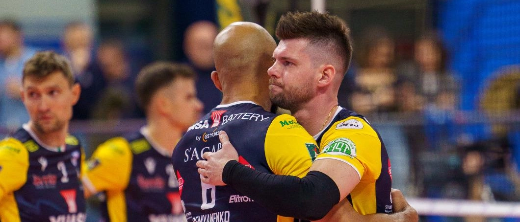 Grottazzolina vince il primo set contro Cisterna, ma poi i laziali dominano il match lasciando solo le briciole ai ragazzi di Ortenzi