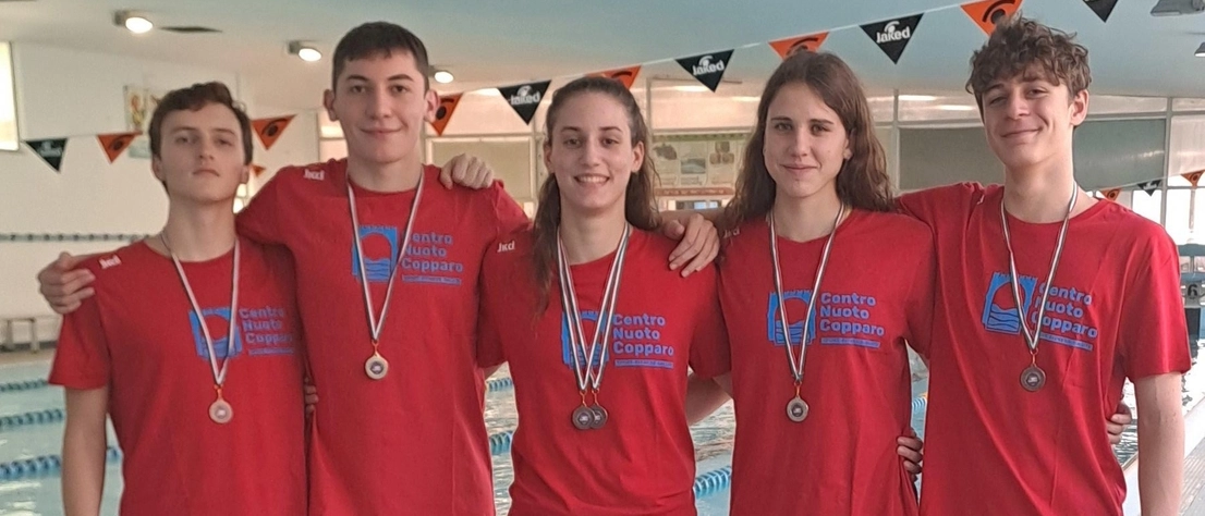 Successo per atleti di categoria del Centro Nuoto Copparo al XII Trofeo ’Città di Reggio Emilia’, con 7 medaglie e 25 primati personali. Ottimi risultati confermano il talento dei giovani nuotatori.