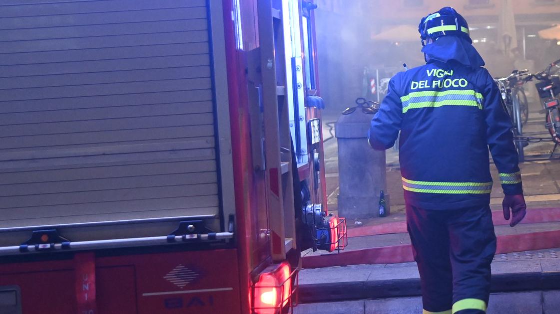 Incendio in casa al culmine di lite furibonda tra fratelli