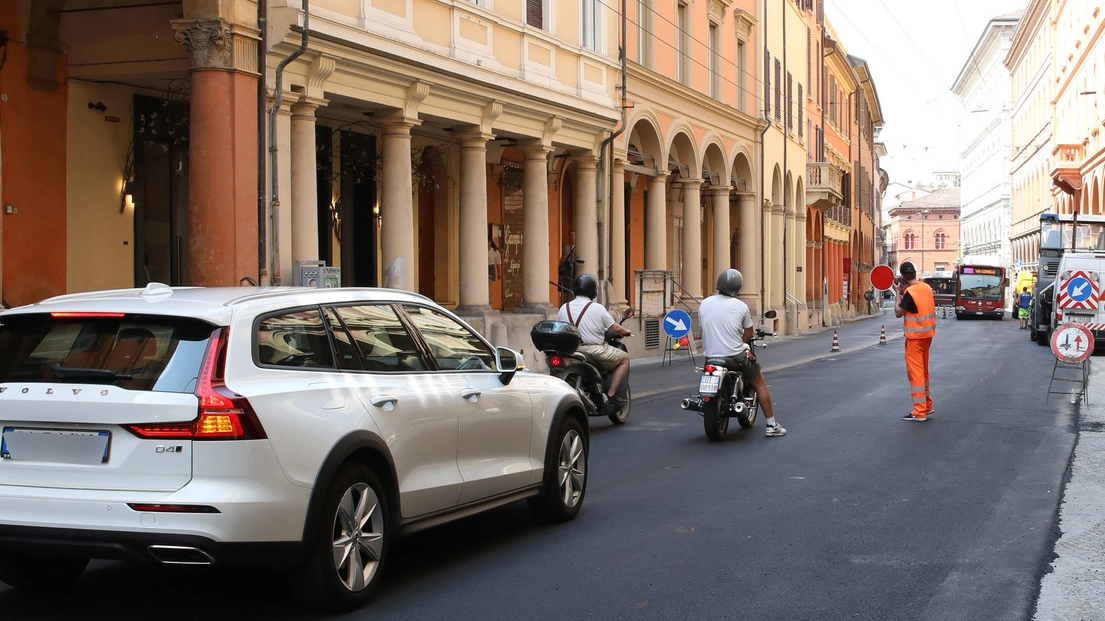 La colata di cemento nel salotto buono della città