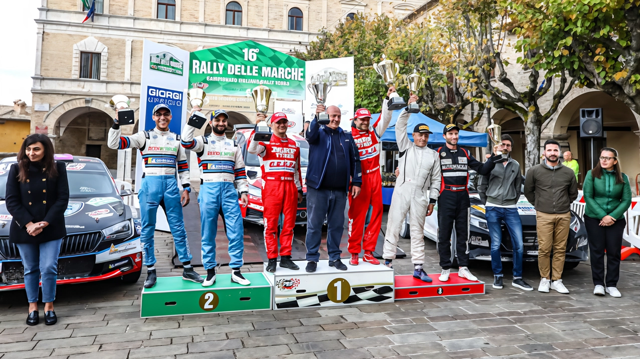 Il 17° Rally delle Marche si svolgerà il 16 e 17 novembre con partenza da San Severino e arrivo a Cingoli. Il percorso di 360 km sarà riservato fino all'evento.