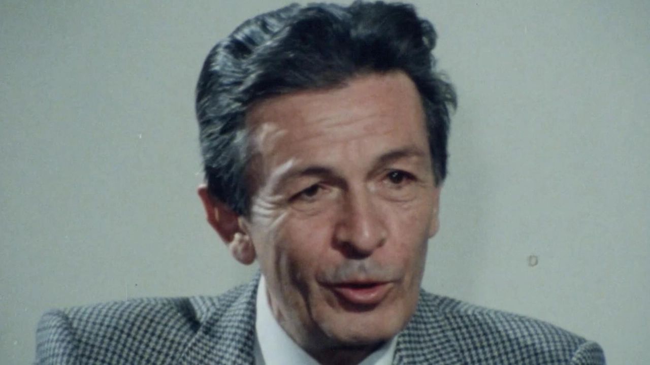 Un’immagine dal film ’Arrivederci Berlinguer’, in programma questa sera