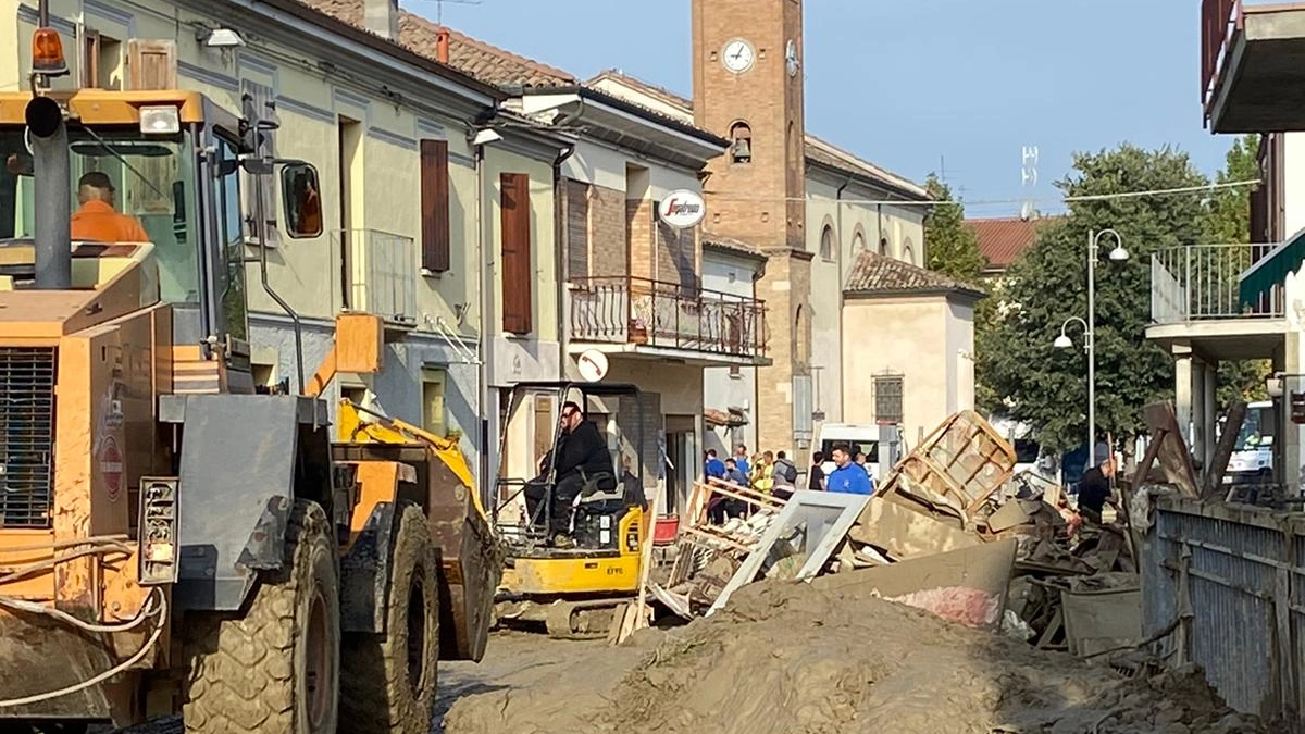 I devastanti effetti dell'alluvione a Traversara