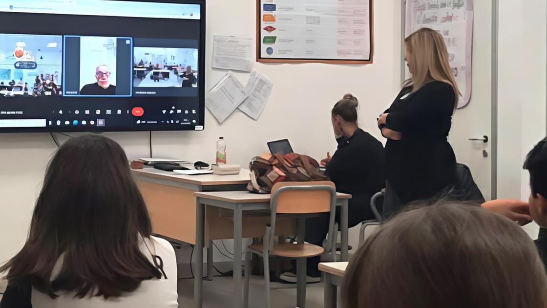 Villamarina, a scuola con il maestro. Pierpaolo Levi