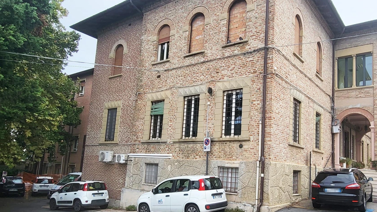 Il segretario Pd di Mondolfo Marotta chiede chiarezza sul passaggio della Casa della Salute a Casa della Comunità, sottolineando l'importanza di garantire un servizio più completo e continuativo per i cittadini del territorio.