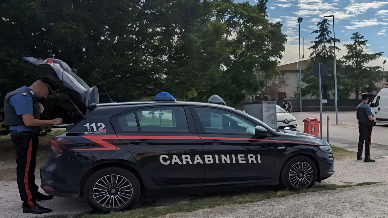 Operazione di controllo del territorio a Portomaggiore per prevenire disordini durante il ferragosto. 8 persone denunciate, tra cui 3 per guida in stato di ebbrezza e 1 per ricettazione.