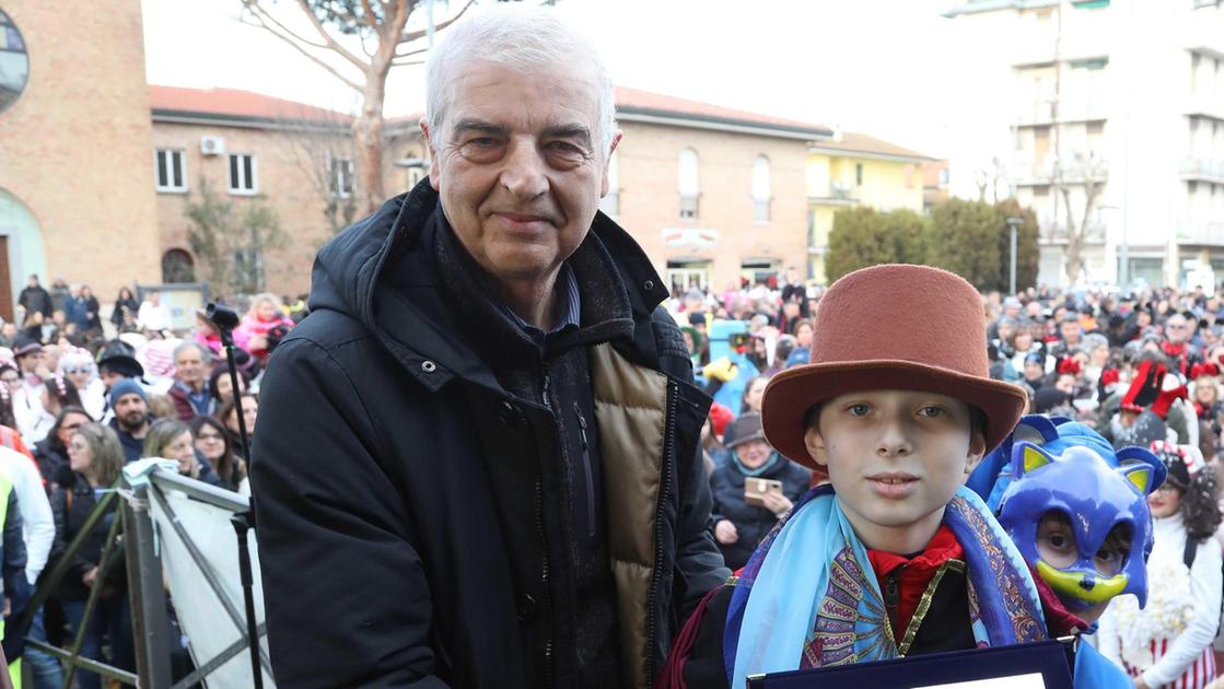 Partenza alle 14.30 da via di Roma. In vendita i biglietti della lotteria