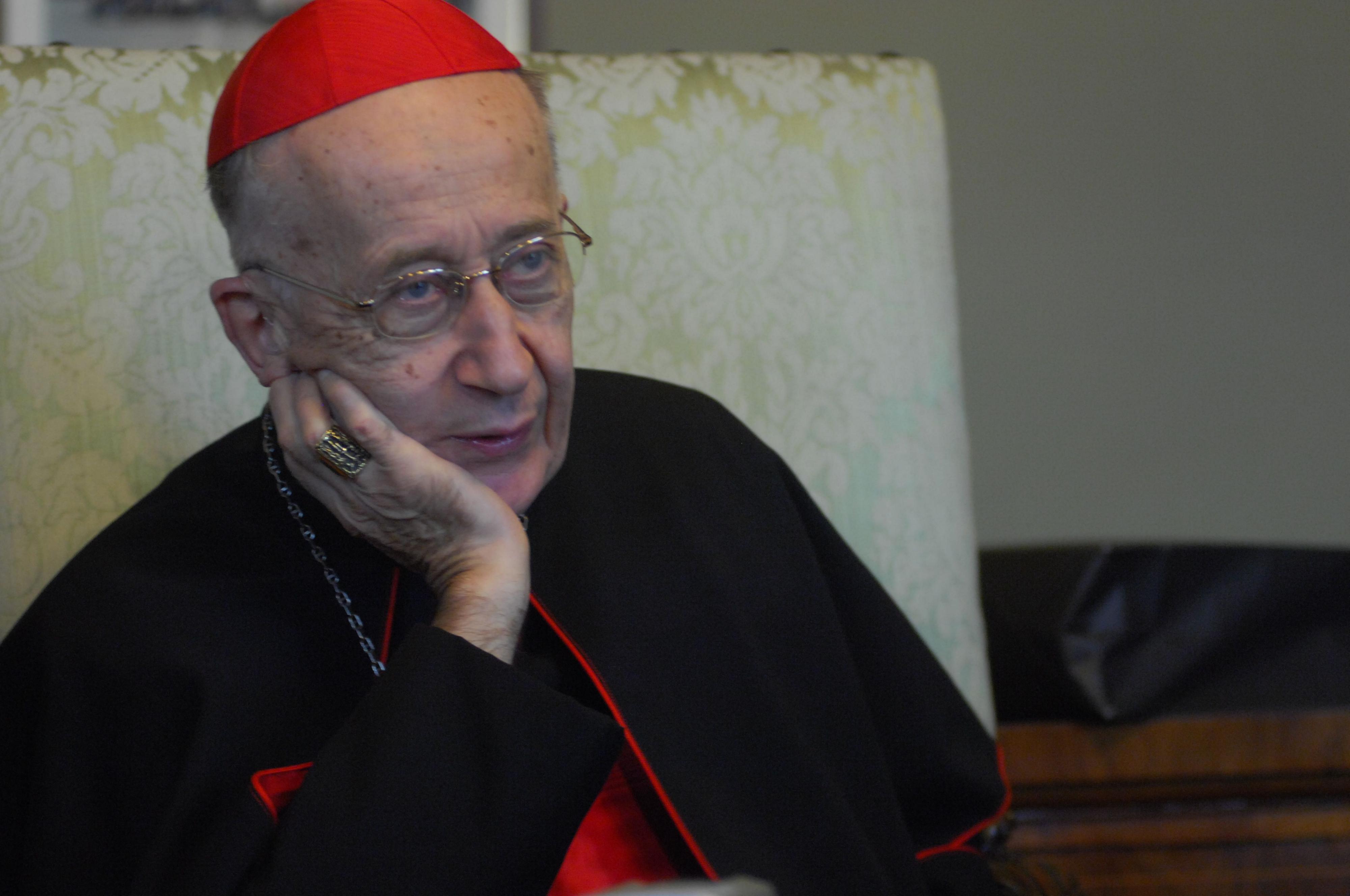 Anche Reggio prega per il cardinal Ruini, colpito da infarto