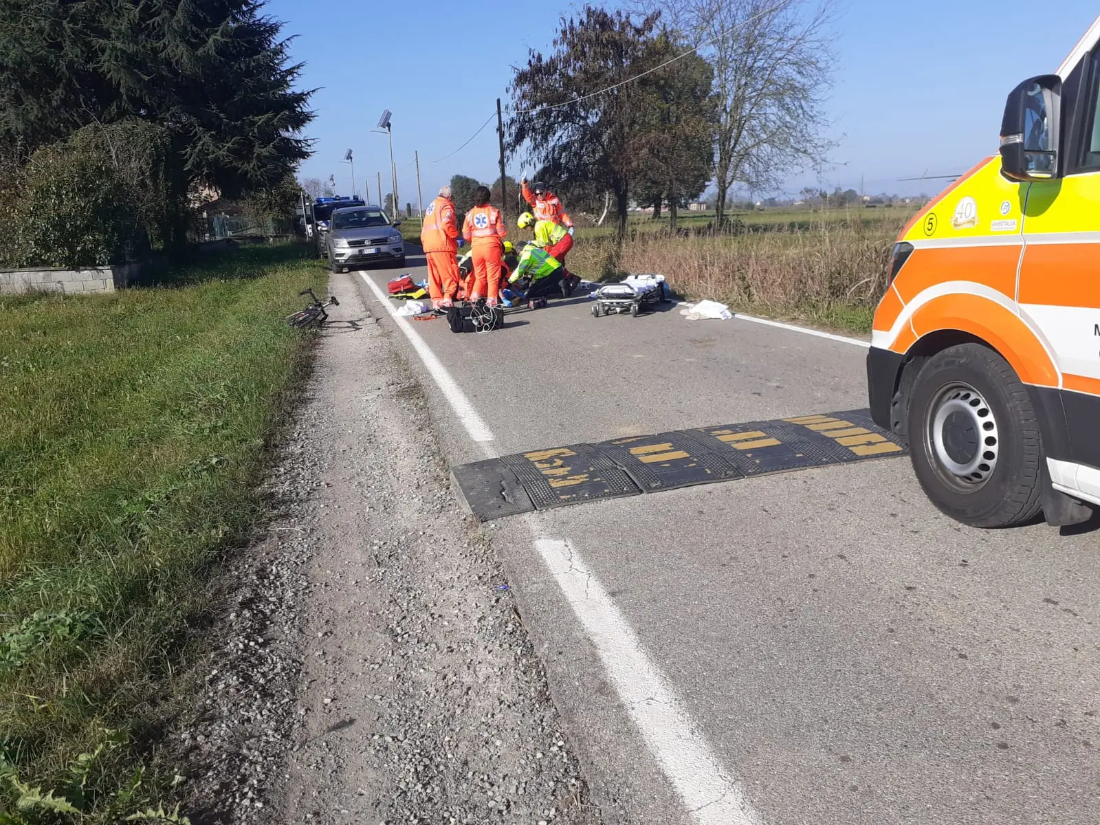 Caduto in bici, è morto il ciclista settantenne