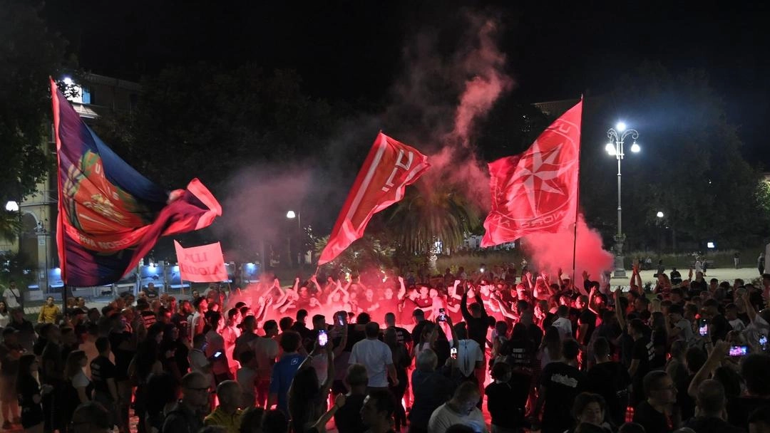 Ancona, una festa "stonata". Gadda e Guerini sugli scudi