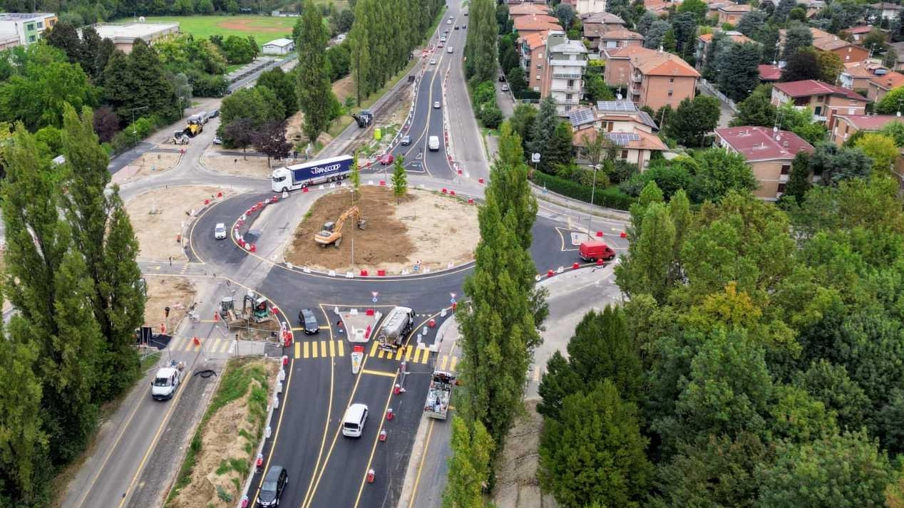 Carpi, Fratelli d’Italia interroga la giunta sui lavori a rilento della rotatoria di via Peruzzi. "Vogliamo risposte chiare sugli interventi"