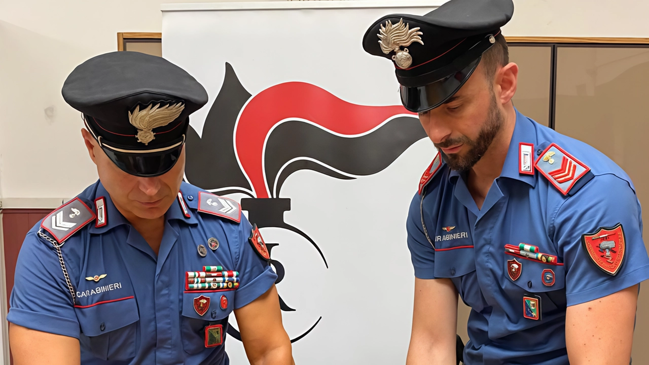 Un 33enne jesino è stato denunciato dai carabinieri per il possesso di ketamina, un potente anestetico con effetti allucinogeni. Durante una perquisizione, sono state trovate dosi della sostanza e un bilancino elettronico.