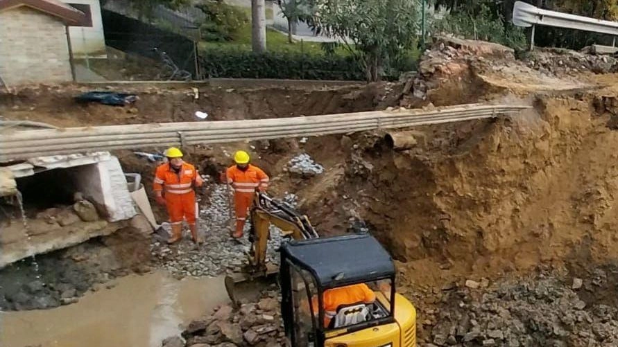 Corsa contro il tempo per finire i lavori entro il prossimo martedì.