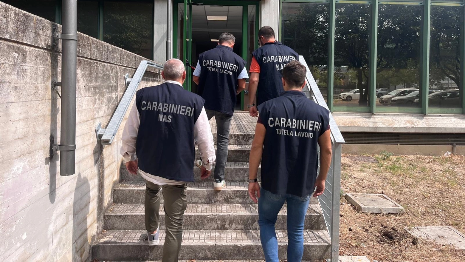 I controlli dei carabinieri su igiene e sicurezza sul lavoro