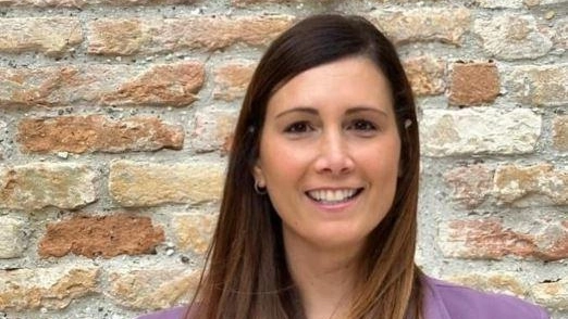 La candidata M5S Giorgia Pagliarani sostiene che investire nella sanità pubblica è cruciale per lo sviluppo del Paese e per garantire il diritto alla salute. Priorità: ridurre liste d'attesa, potenziare il personale e supportare i pazienti cronici.