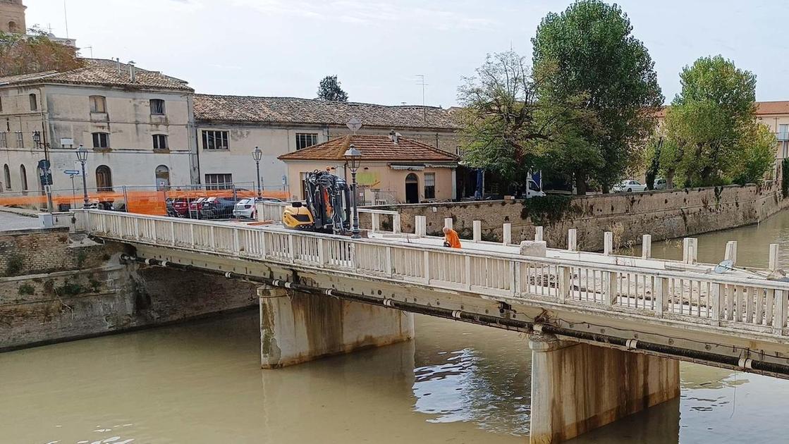 Nuovo ponte Garibaldi. Verso il Consiglio grande