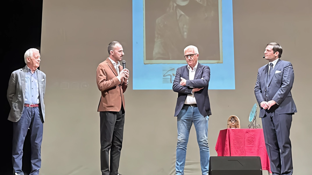 Una targa commemorativa con l’immagine di Carlo Mosciatti, matelicese vittima della strage delle Fosse Ardeatine, ora campeggia all’ingresso del centro...