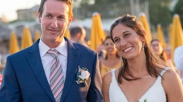 Matrimonio intercontinentale al Bagno Florida. La cerimonia officiata. dalla giornalista Zandoli.