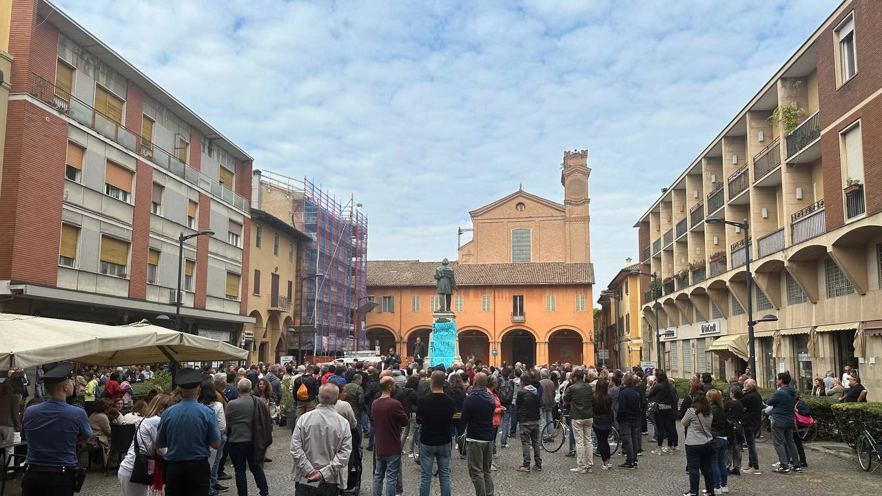 La protesta degli alluvionati in piazza a Budrio