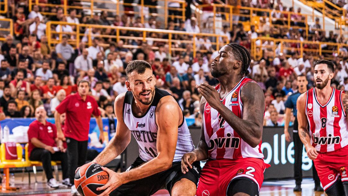 La Virtus cede nel finale. Zizic e Clyburn sugli scudi, ma sorride l’Olympiacos